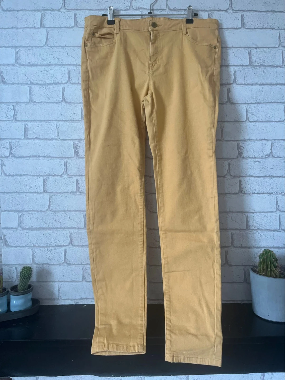 Pantalon slim jaune moutarde – Taille 40 – Camaïeu